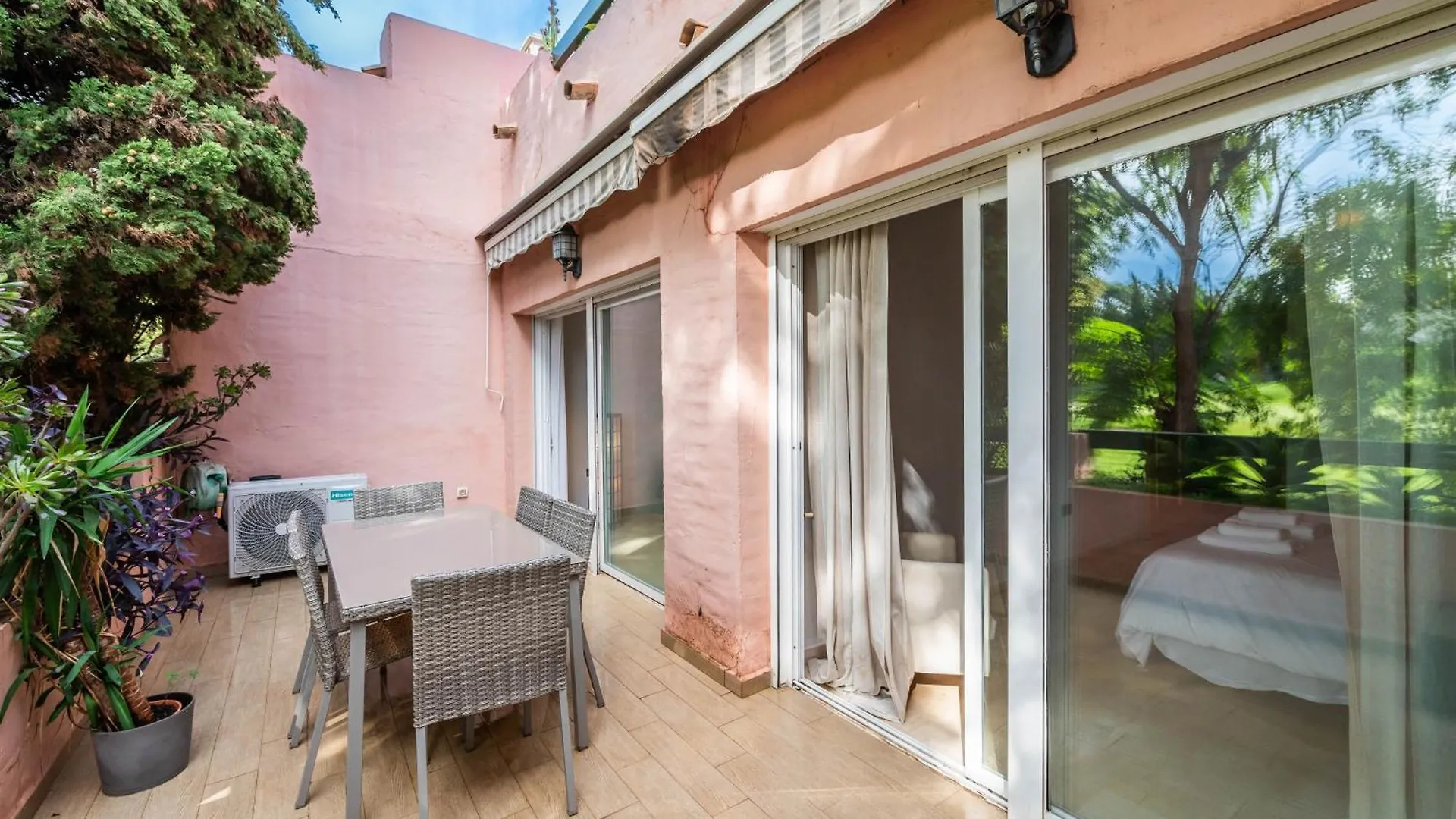 Apartment Fantastico Atico Duplex En Primera Linea De Golf Marbella