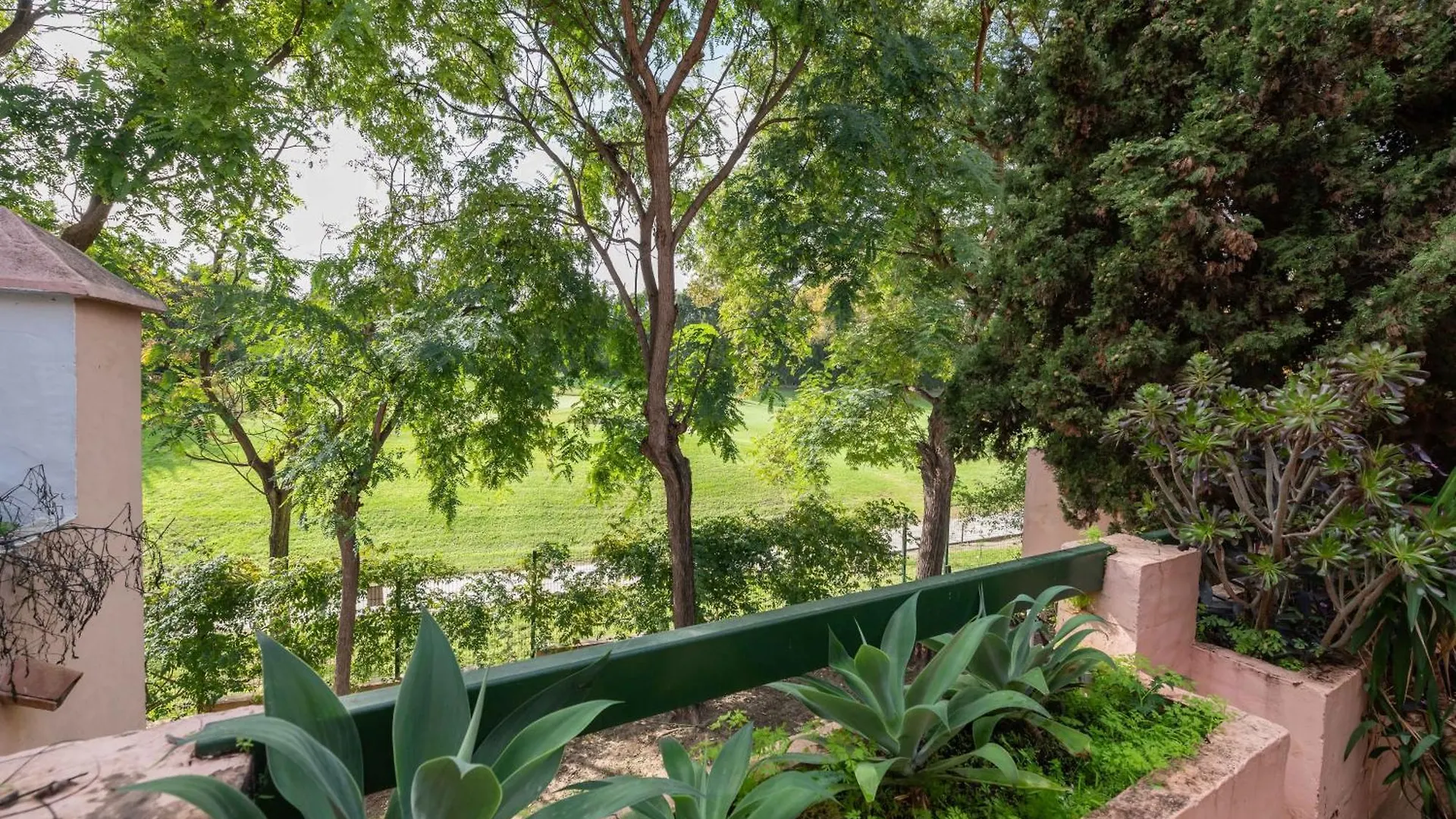 Fantastico Atico Duplex En Primera Linea De Golf Marbella Apartment